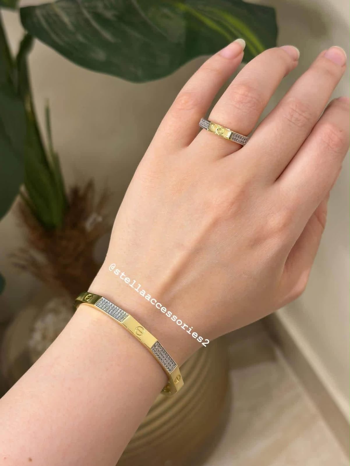 Ring & Bangle