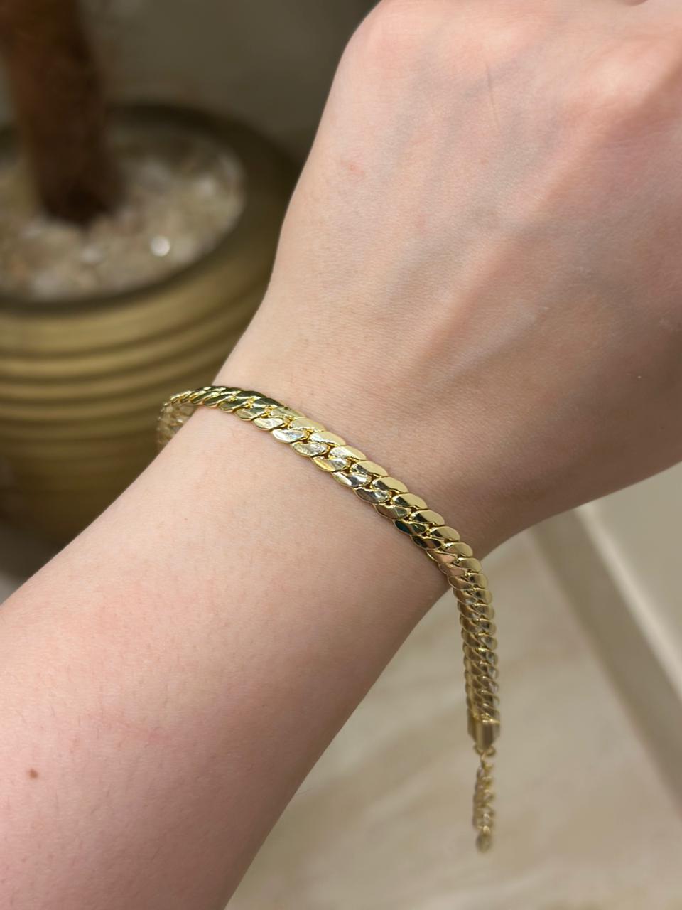 Bracelet